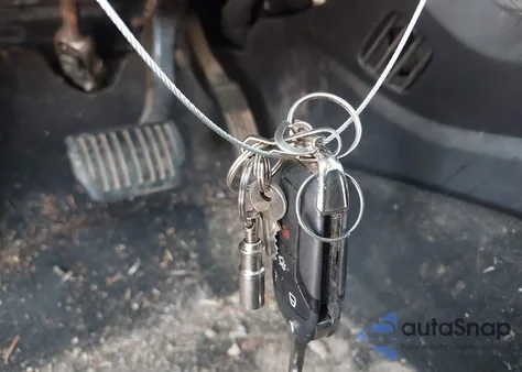 2013 Ford Fusion Hybrid Se z USA, uszkodzony, nr VIN 3FA6P0LU9DR382982